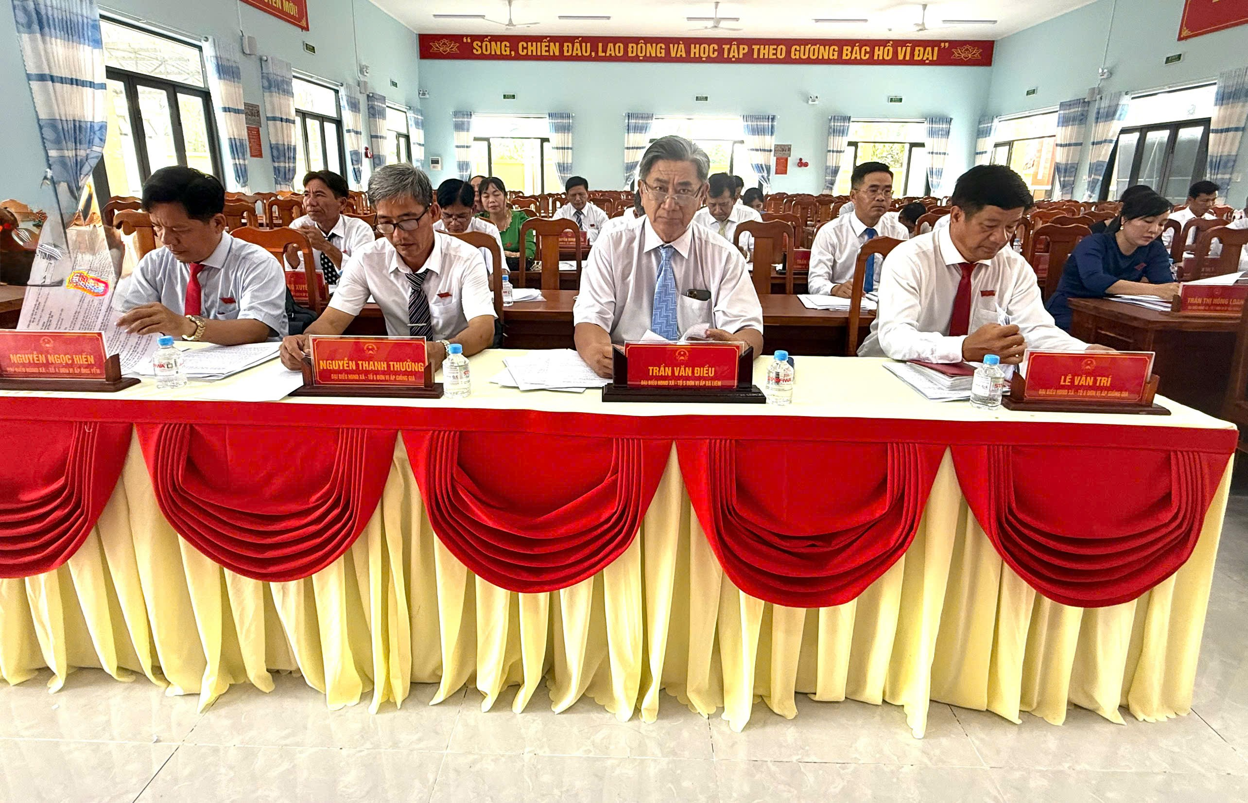 Phát huy vai trò HĐND xã Hòa Minh tại kỳ họp Chuyên đề lần thứ hai, khóa XII nhiệm kỳ 2021 – 2026.