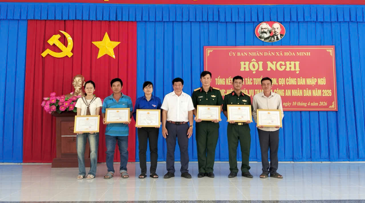 Hội đồng nghĩa vụ quân sự xã Hòa Minh tổ chức tổng kết công tác tuyển chọn gọi công dân nhập ngũ và thực hiện nghĩa vụ tham gia Công an nhân dân năm 2026